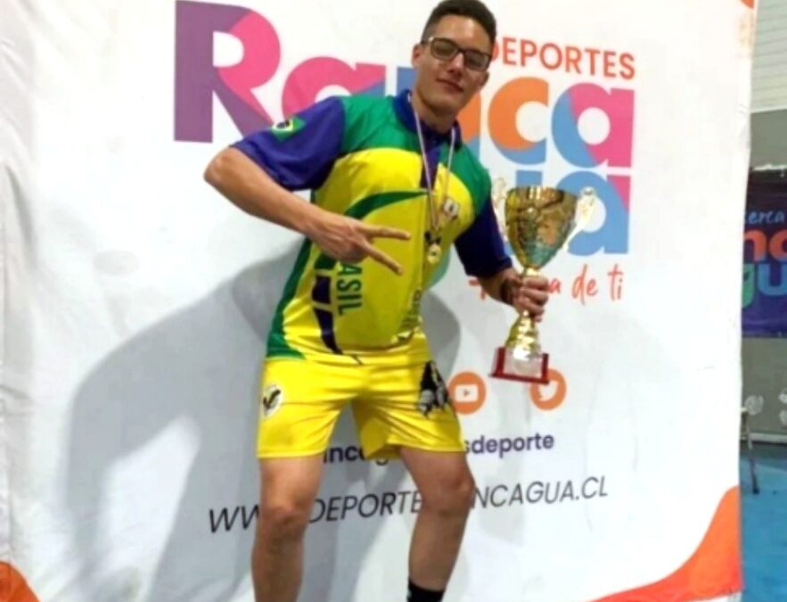 Atletas da Equipe do Handebol Masculino de Varginha são campeões em competições no Chile